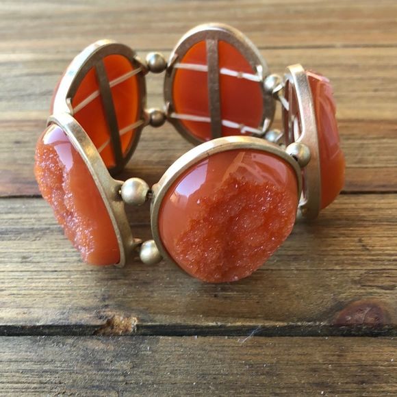 Artisan Jewelry - QUARTZ Druzy Set in Antique Gold Metal Chunky Stretch Bracelet! 1.75” width! EUC